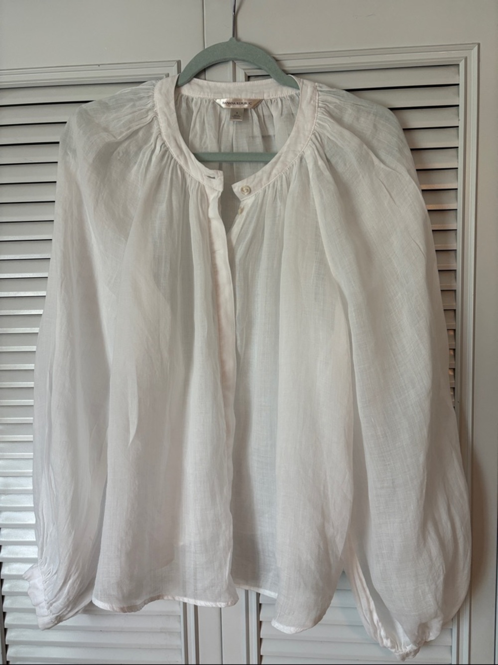 Banana Republic 100% Rami White Gauzy Button-Front Blouse Balloon Sleeve Sz Smal - Picture 6 of 6